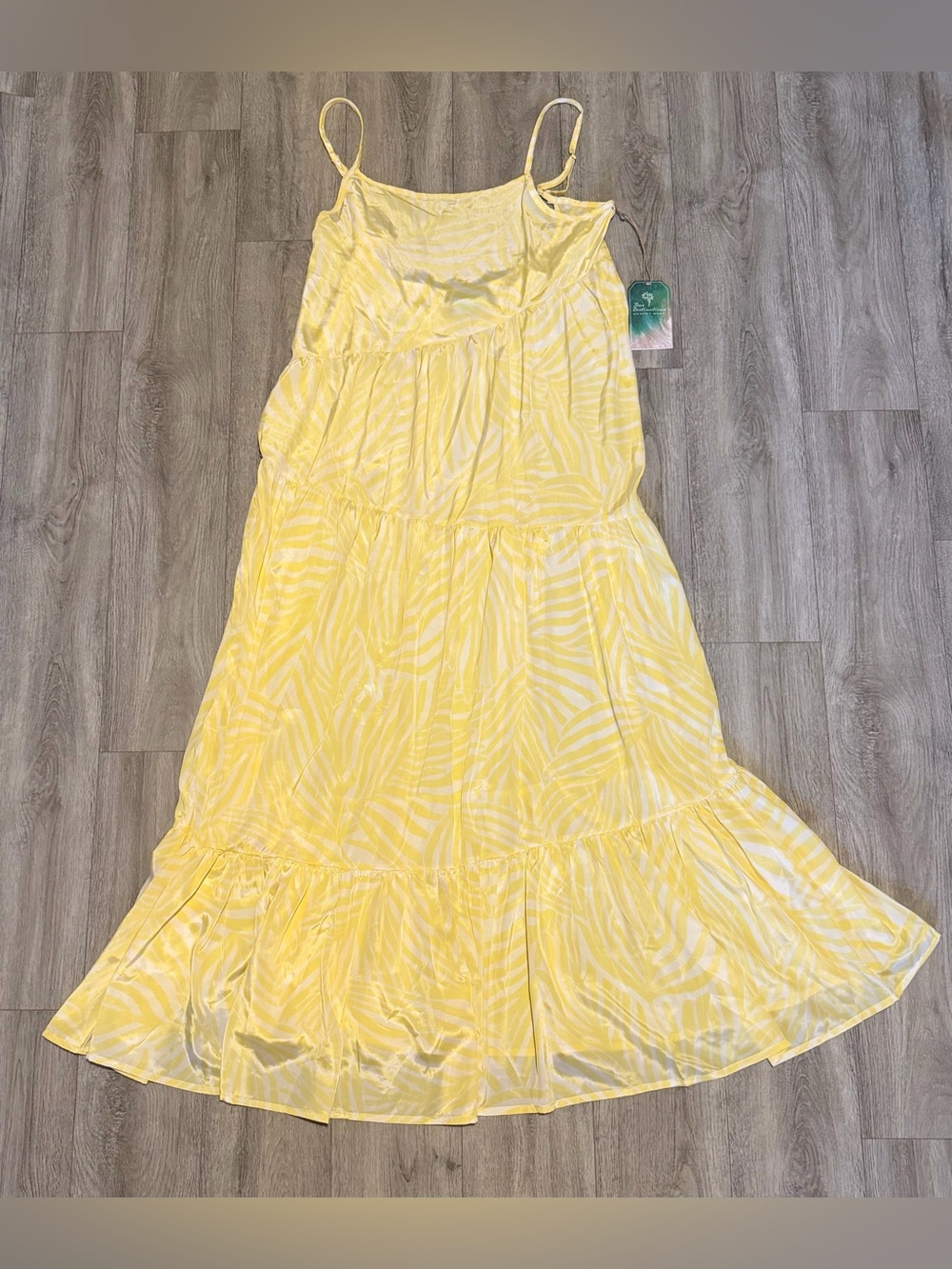 True Destinations Resort Wear Size Large Zebra Print Tiered Maxi Dress Yellow